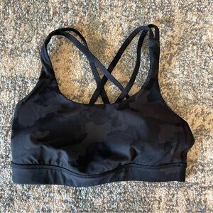 Lululemon camo sports bra size 6